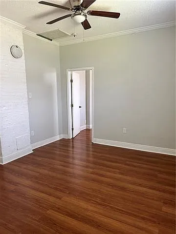 1009 Belleville St — Photo 14