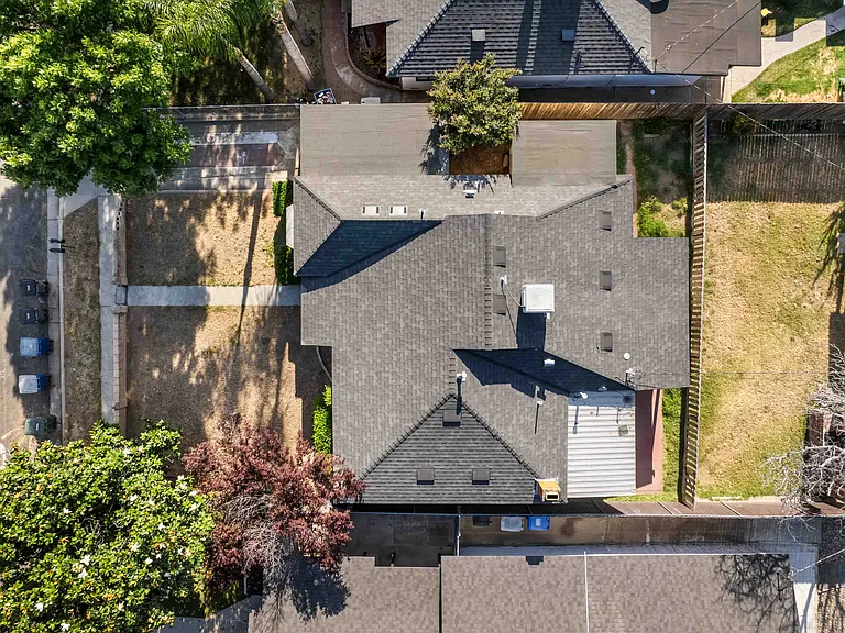 330 W Pinedale Ave — Photo 38