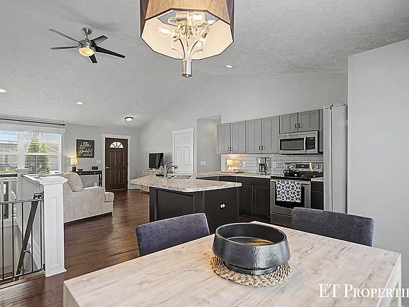 5th image of 6213 Sheldon Dr