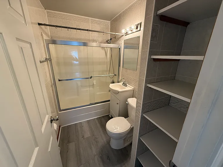 10 Walnut Pkwy — Photo 3