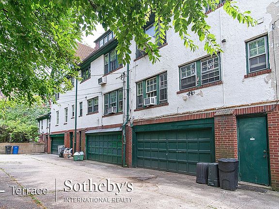2nd image of 29 Borage Pl