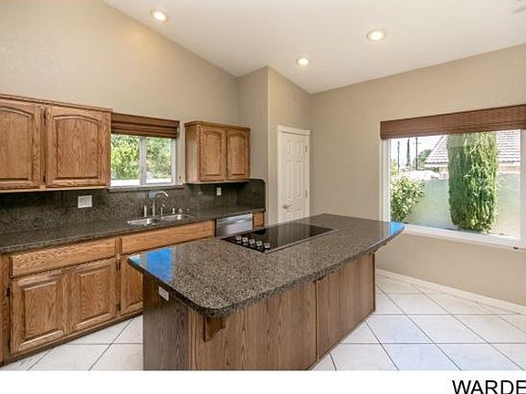 3rd image of 2610 Golf Dr