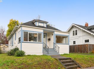 3753 SE Harrison St #A, Portland, OR 97214