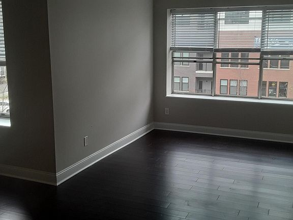 2nd image of 5517 Pershing Ave APT 22