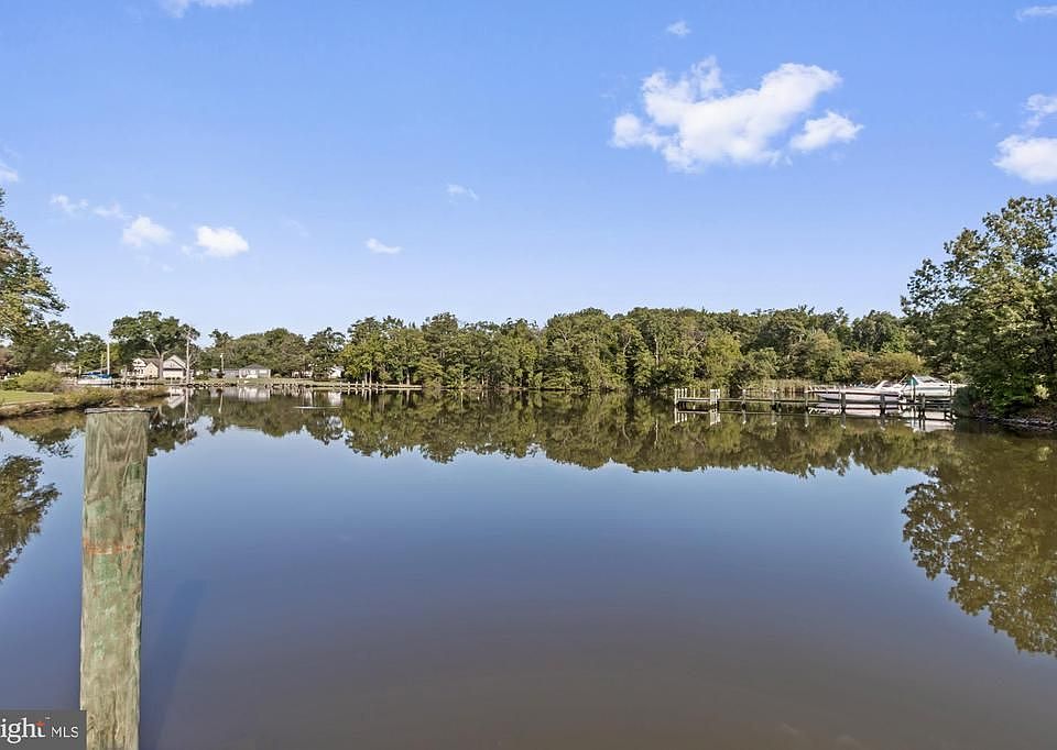 1st image of 3622 Claires Ln