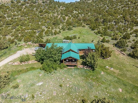 3rd image of 109 Dry Creek Trl