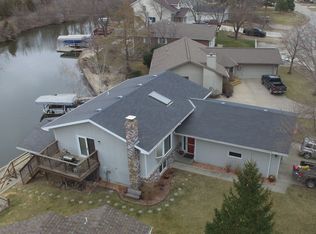 78 Cottonwood Dr, Columbus, NE 68601