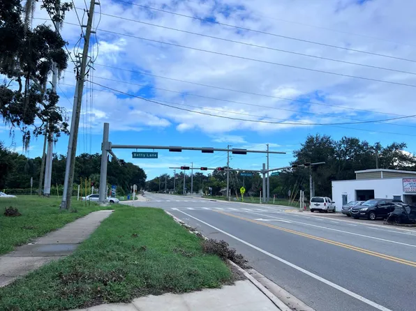 1302 Sunset Point Rd #6-9, Clearwater, FL 33755