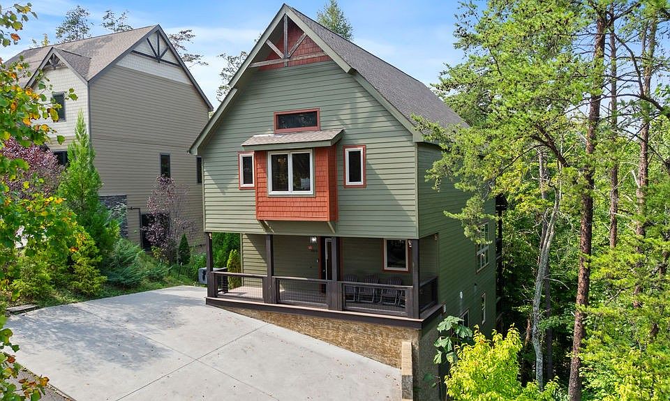 1st image of 3504 Sand Ridge Way