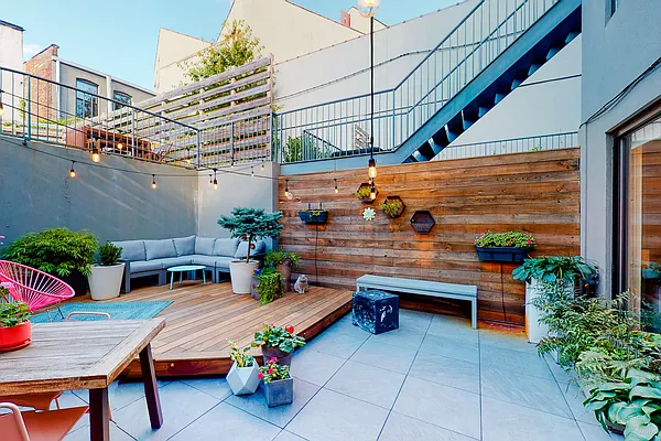 Sold by Compass | media 13