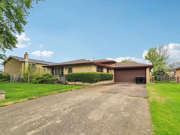 2nd image of 8136 Odell Ave