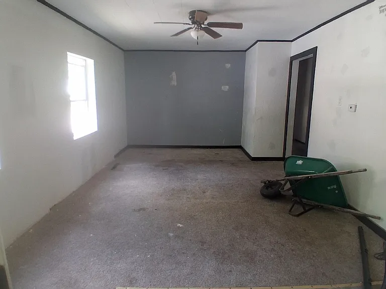 11 B Ln — Photo 4