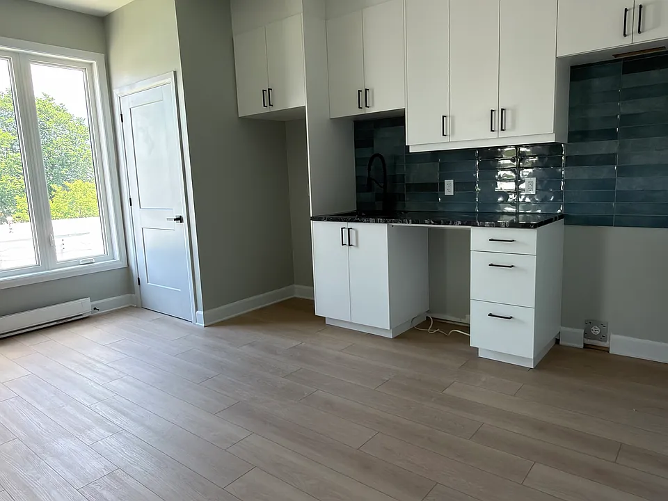 128 Osgoode St