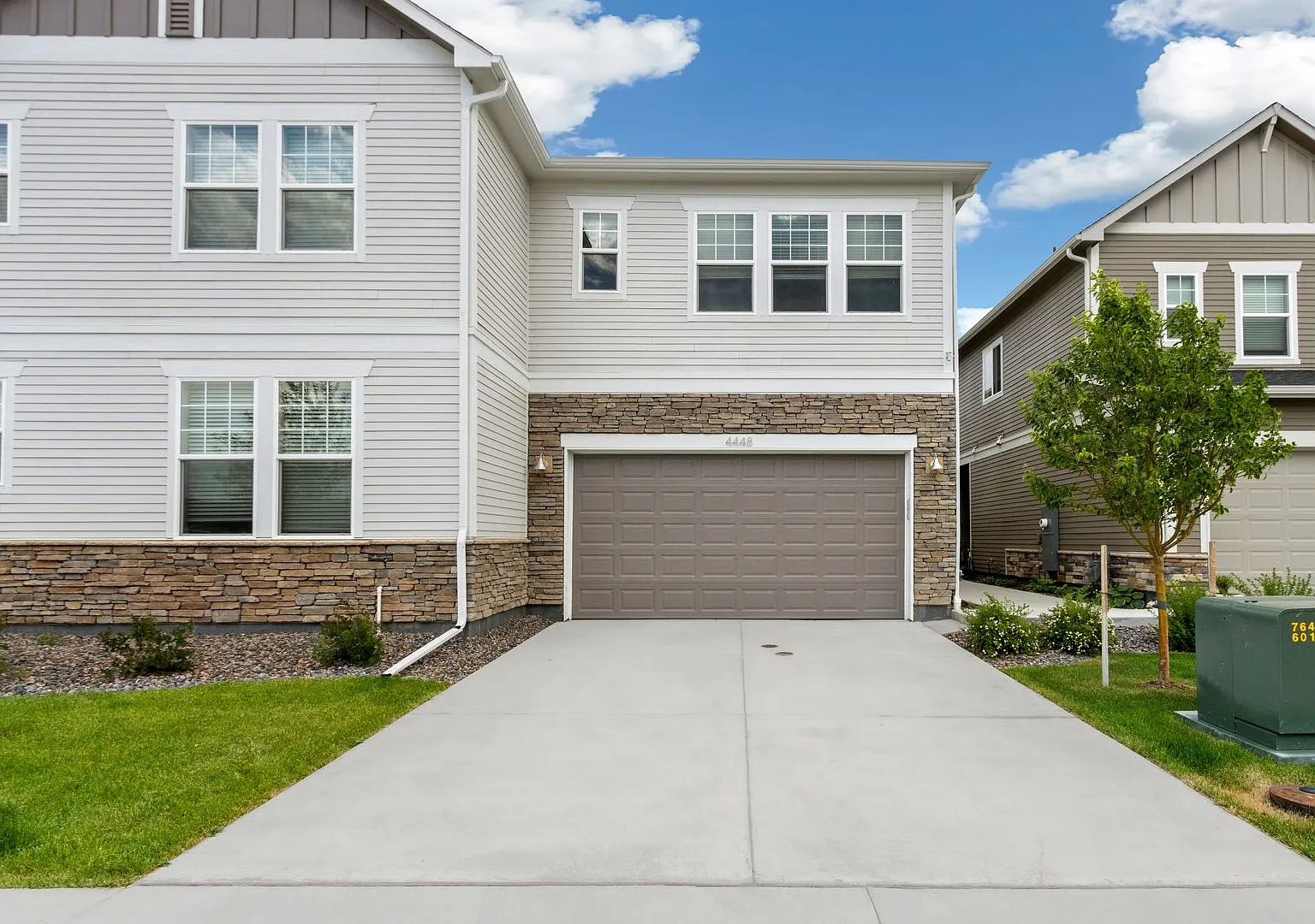 Beautiful Move-In Ready Home w/ AC, Yard, Sprinkler System! — Photo 3