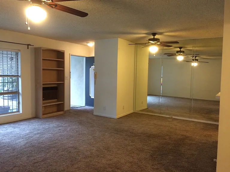 12558 Moorpark St #2 — Photo 2