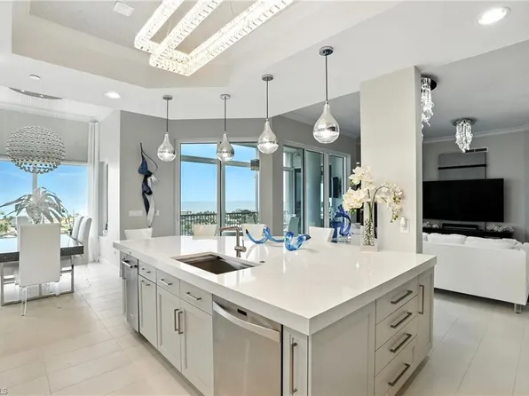 4192 Bay Beach LN #PH3, FORT MYERS BEACH, FL 33931