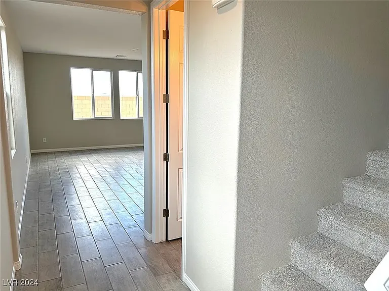 10334 Apefly St — Photo 7