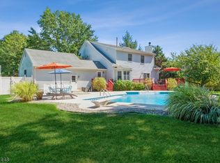16 Wendy Ct, Jackson, NJ