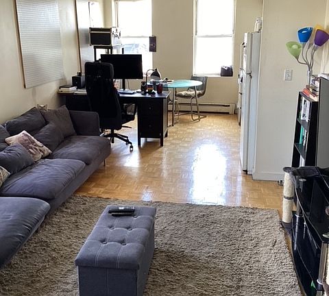 4th image of 80 Orleans St APT 12