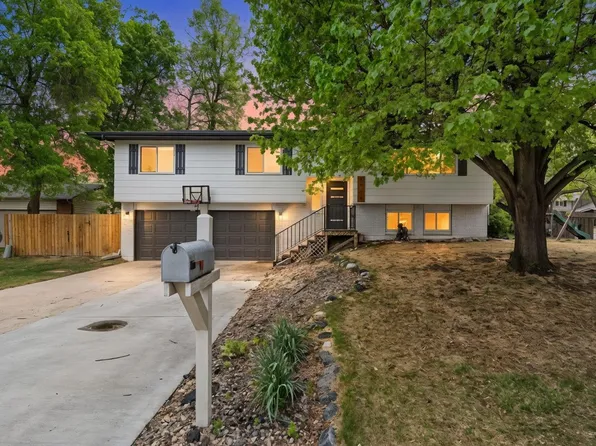 2818 Chaparral Dr, Fort Collins, CO 80526