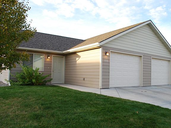 Single level apartment