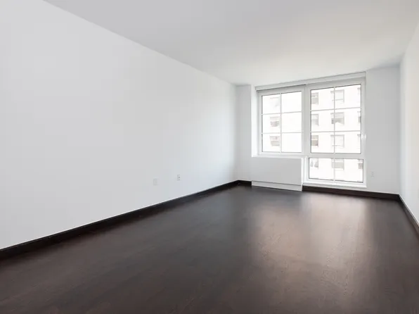 138 East 12th Street image 1 of 15