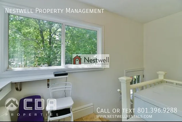 562 S Elizabeth St — Photo 23