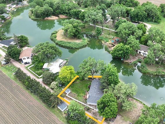 3rd image of 6 El Charman Lake Pl