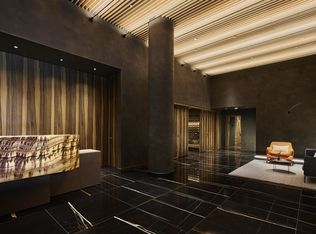 1408 Robson St #1605, Vancouver, BC V6G0E8