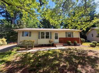 120 Revere Dr, Greensboro, NC 27407