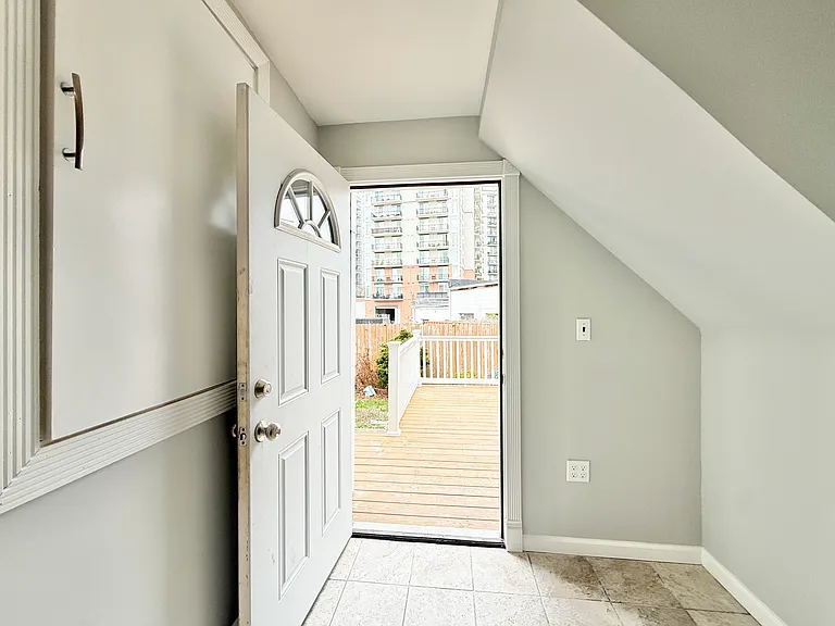 52 Manor St #1 — Photo 27