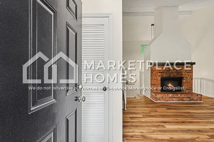 2070 Scarbrough Trl E — Photo 7