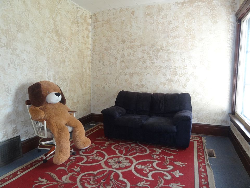 1st image of 724 Milton Ave