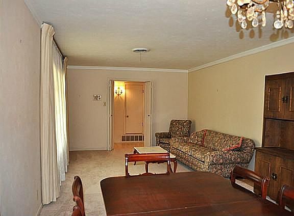 4th image of 4337 Westdale Dr