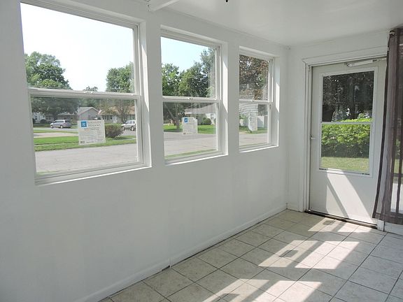 5th image of 522 Preston Dr