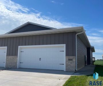 9639 W Tunis Dr, Sioux Falls, SD, 57106