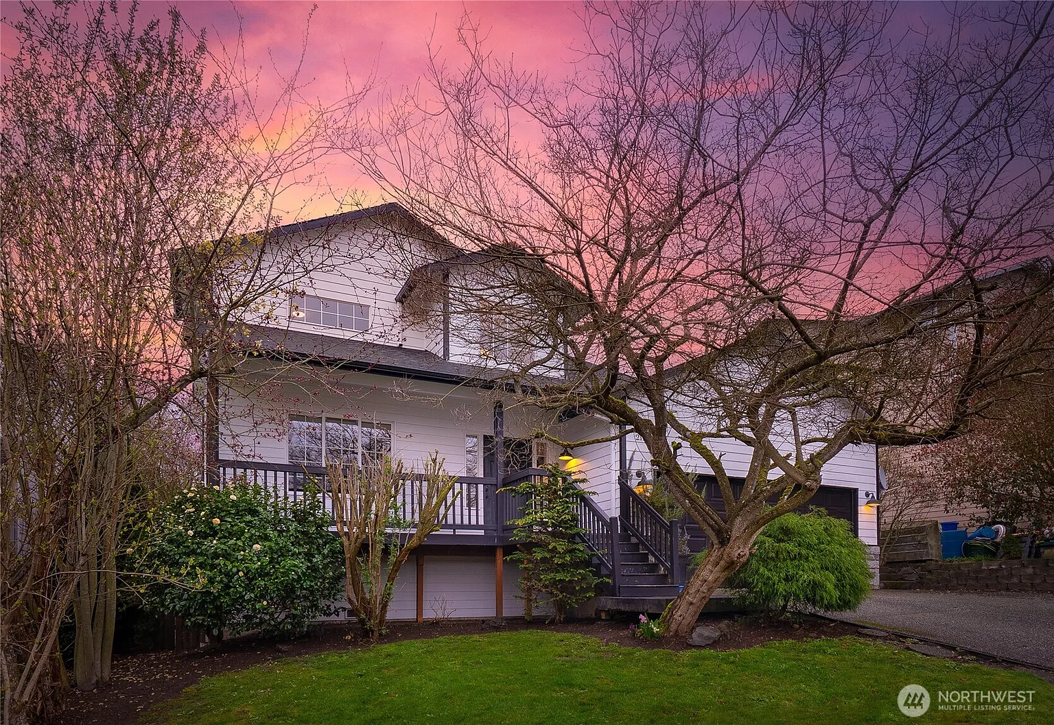 2114 LAKE CREST DRIVE photo 1