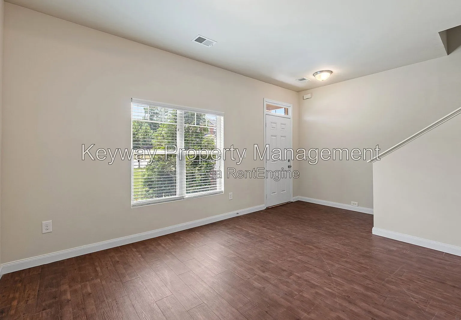4 bed, 3.5 bath, 2728 sqft, $2,235 — Photo 4