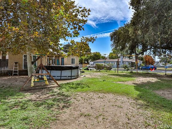 3rd image of 2429 Serrano Rd