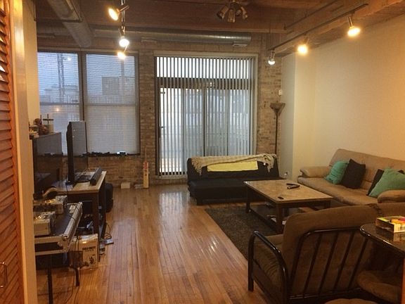 2nd image of 2310 S Canal St Unit 217