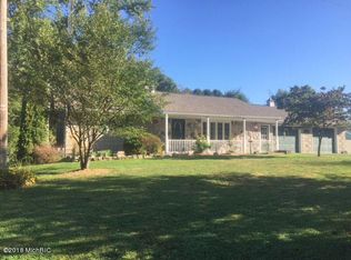 8475 E Eureka Rd, Eau Claire, MI 49111