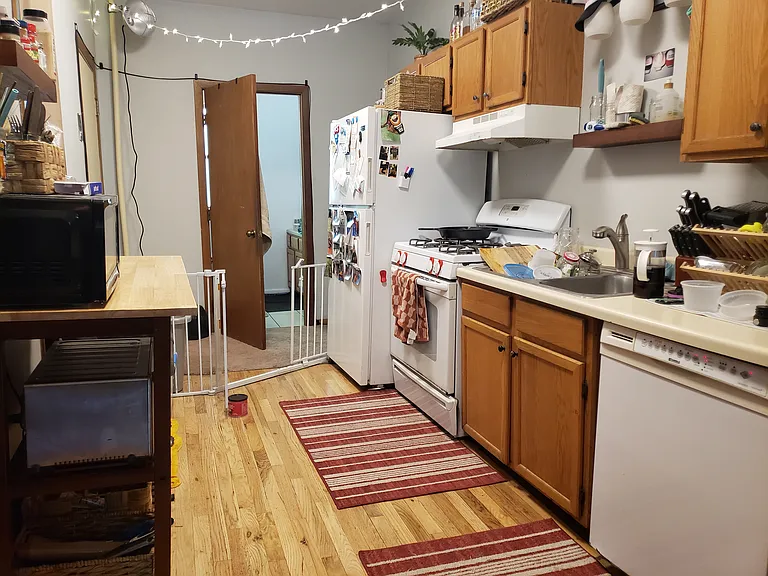 816 E Johnson St — Photo 5