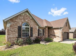 3857 N Sheedy Avenue, Springfield, MO 65803