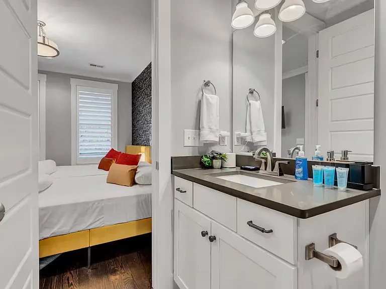 1815 Ridley Blvd #7 — Photo 5