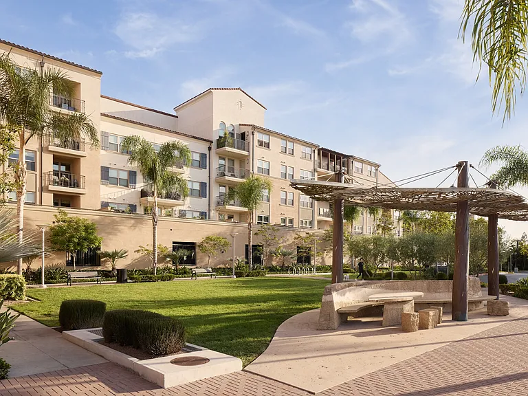 Reata Oakbrook Village — Photo 11