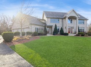 2811 Federal Ct, Crystal Lake, IL 60012