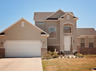 2985 S Perennial Ct, Magna, UT 84044