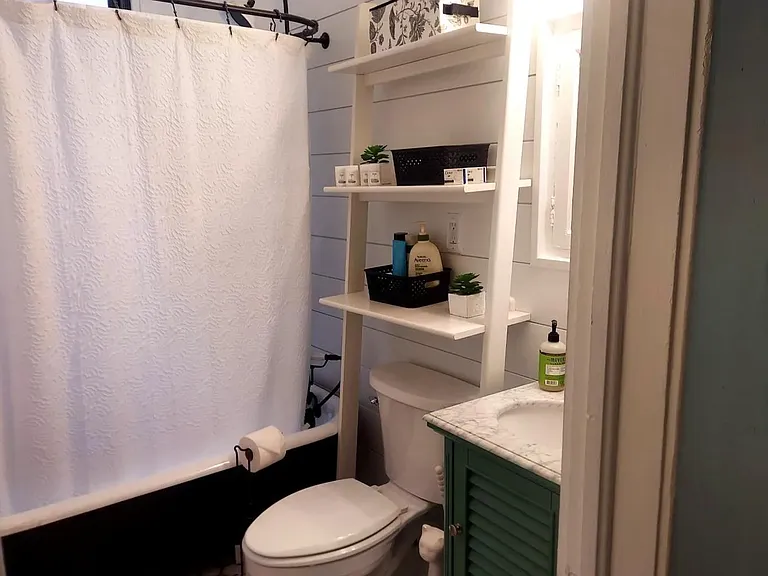 447 E Lake Dr — Photo 20