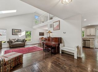 30 Drayton Ln, Plainsboro, NJ 08536