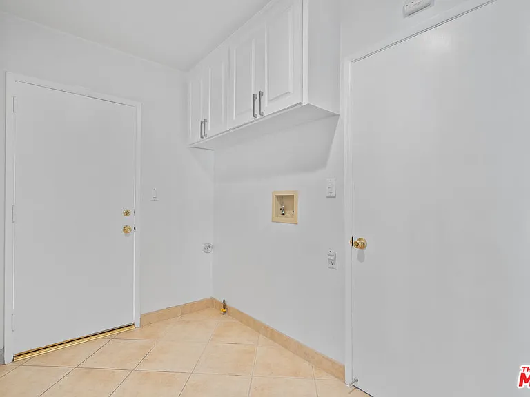 4159 Regal Oak Dr — Photo 36